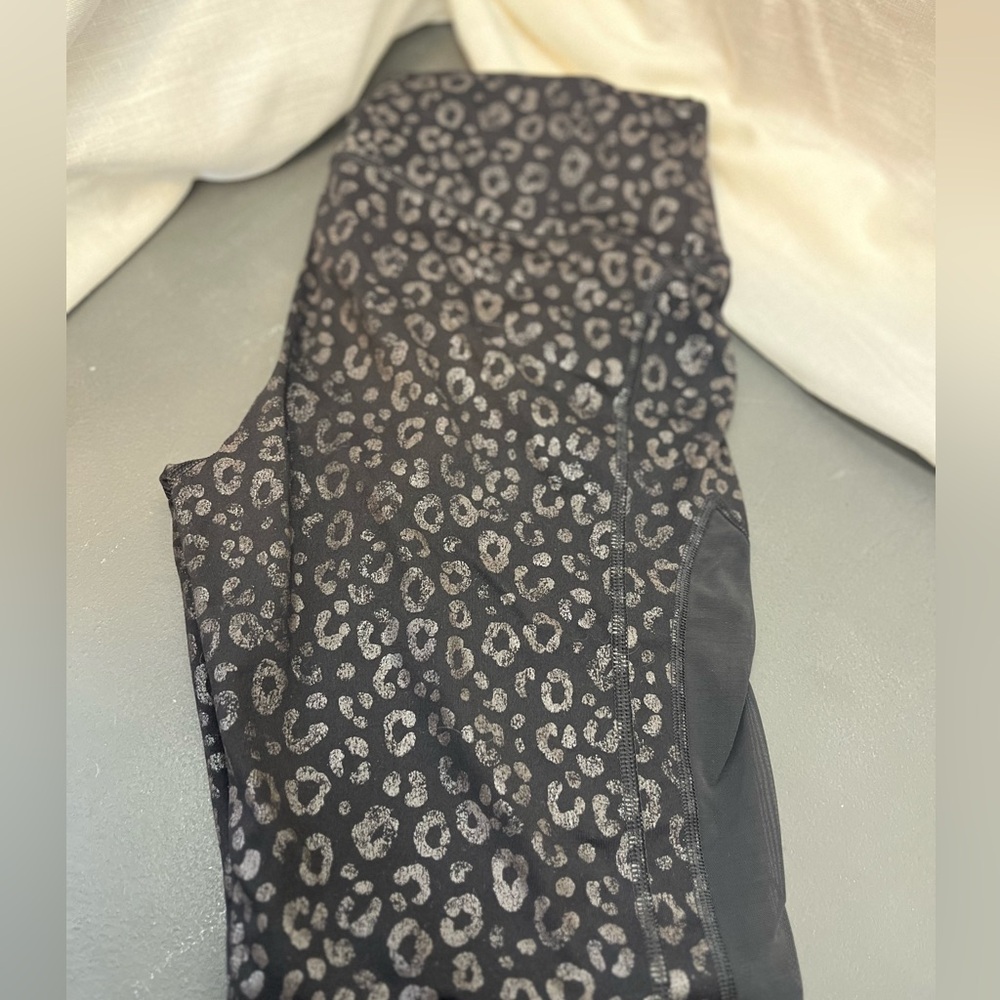 Victoria Sport Leggings Large